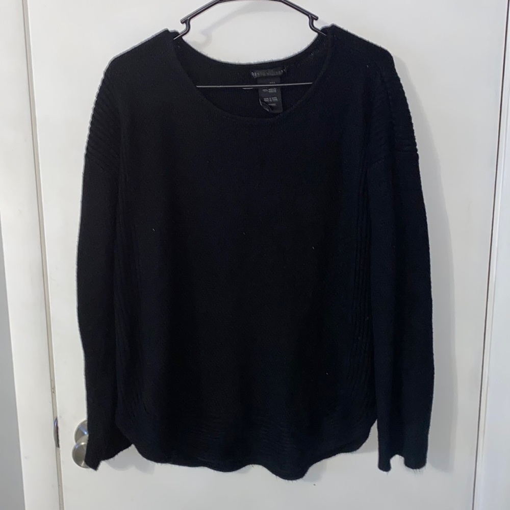 Swaeter black